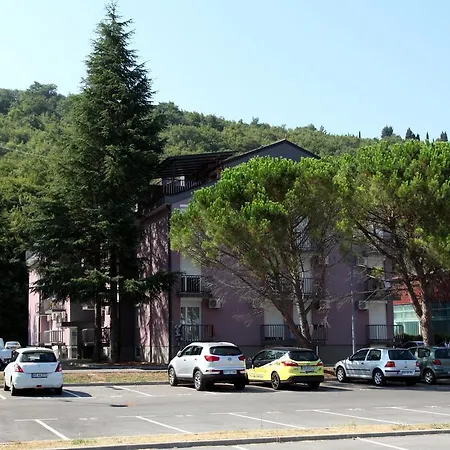Bed & Breakfast Apartments Silver Shell 2*