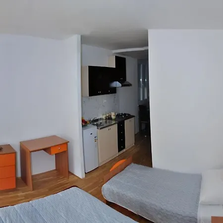 Apartments Silver Shell 2*