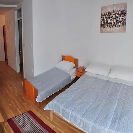 Apartments Silver Shell Nočitev z zajtrkom 2*