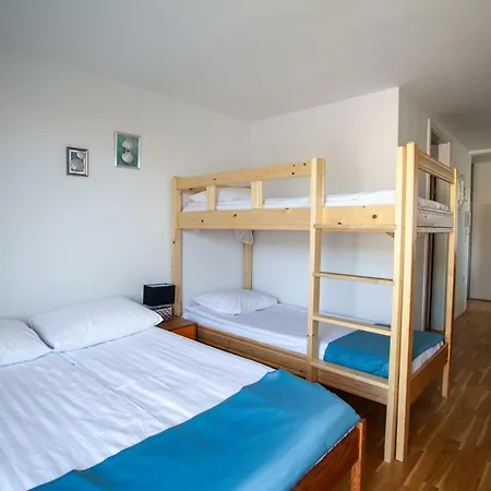 Nočitev z zajtrkom Apartments Silver Shell