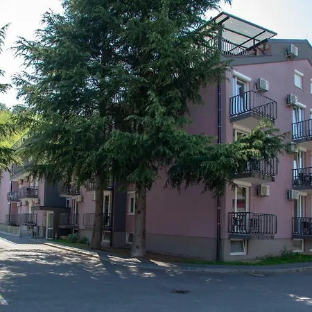 Apartments Silver Shell Nočitev z zajtrkom 2*