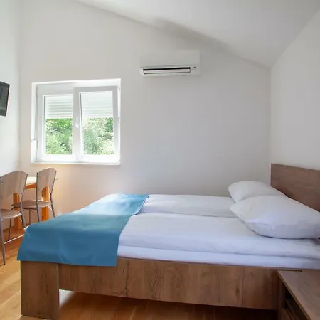Apartments Silver Shell 2*