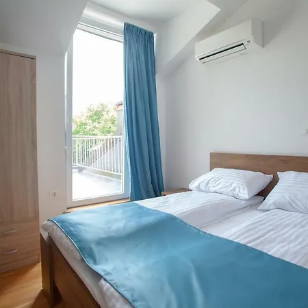Apartments Silver Shell Bed & Breakfast 2*